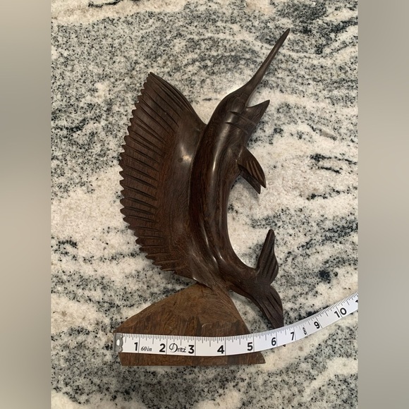 Made out of wood - Picture 3 of 5